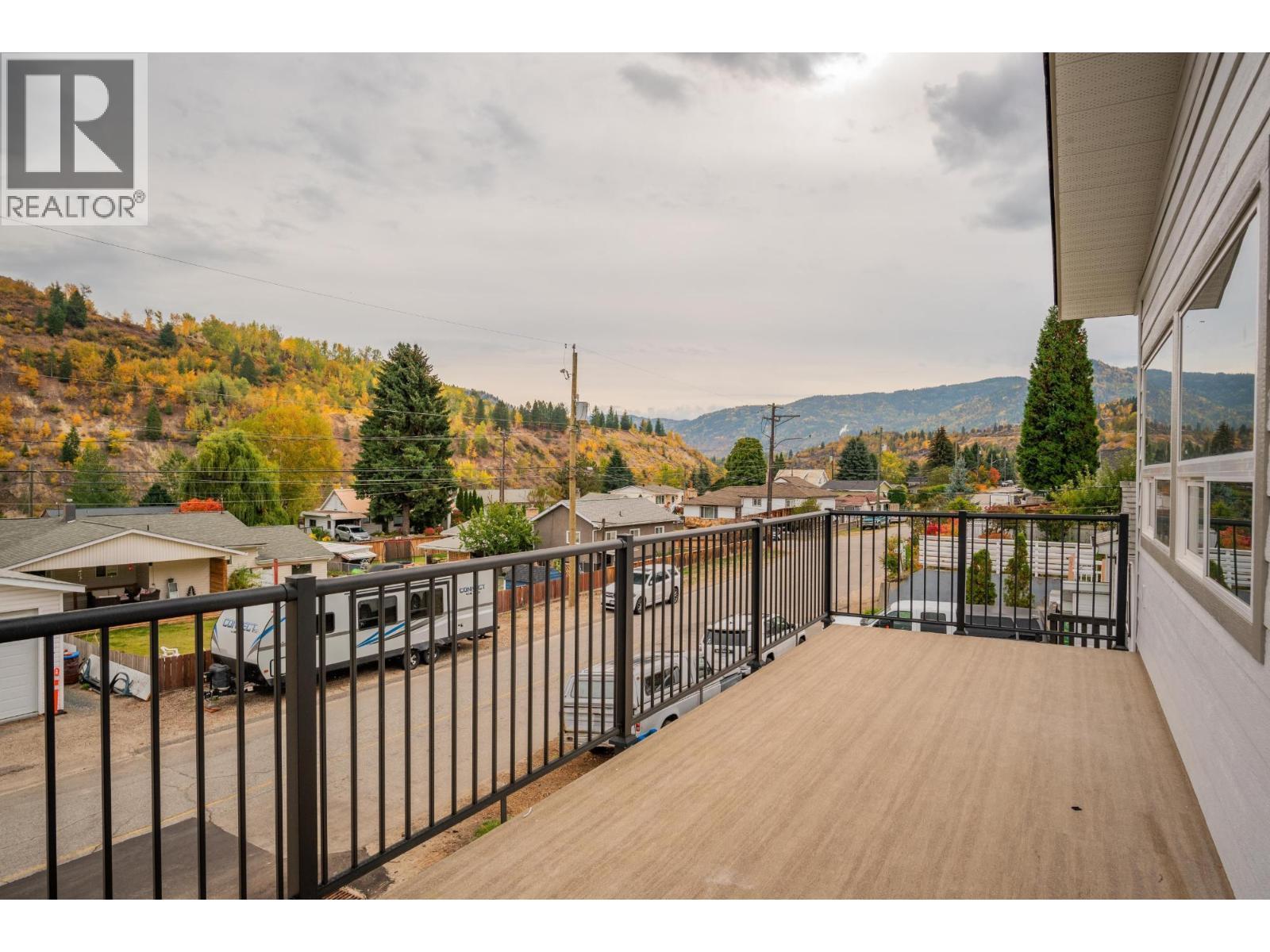 418 2Nd Avenue, Rivervale, BC - Outdoor With Exterior