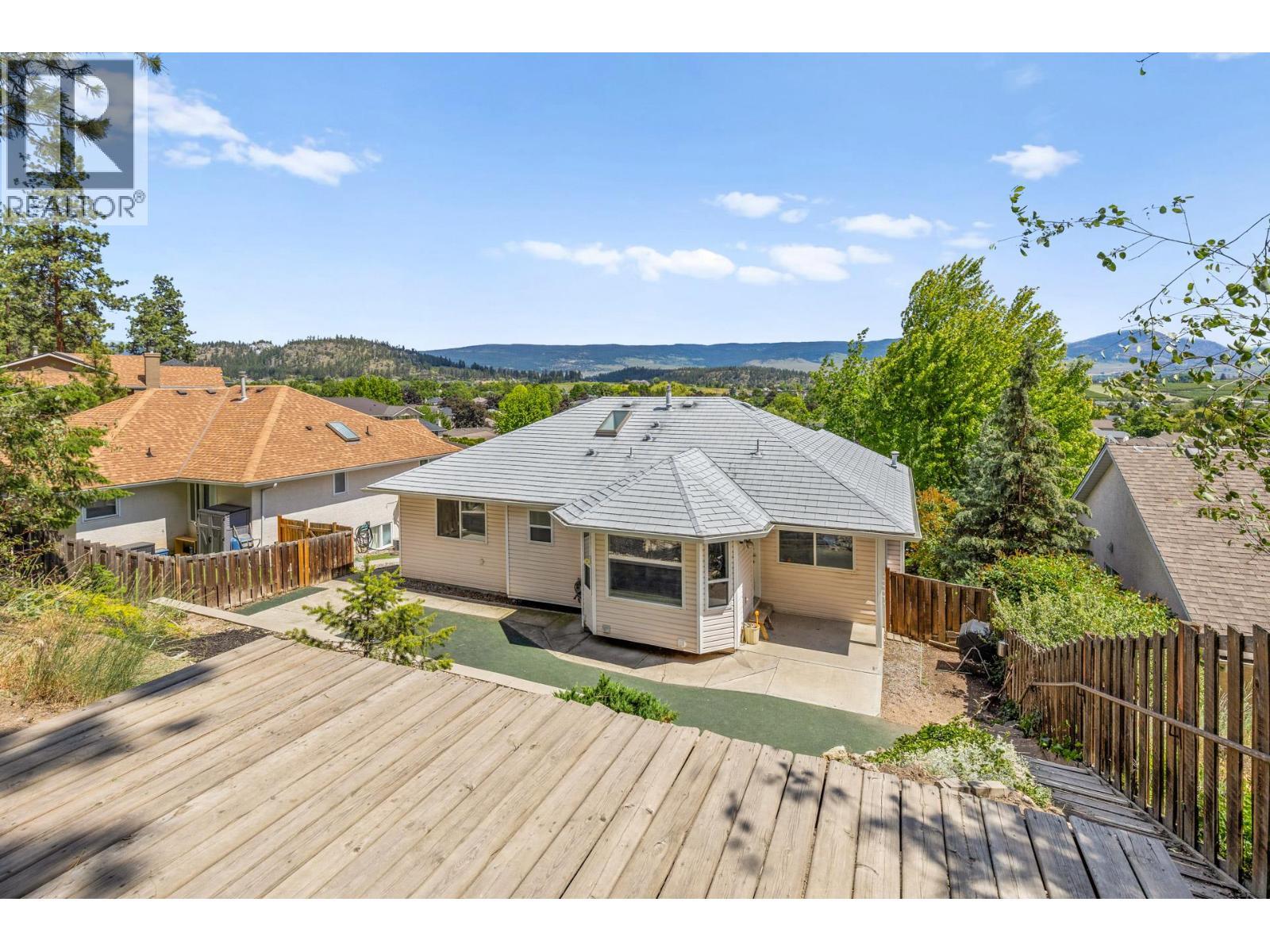 125 Applecrest Court, Kelowna, BC - Outdoor With Deck Patio Veranda