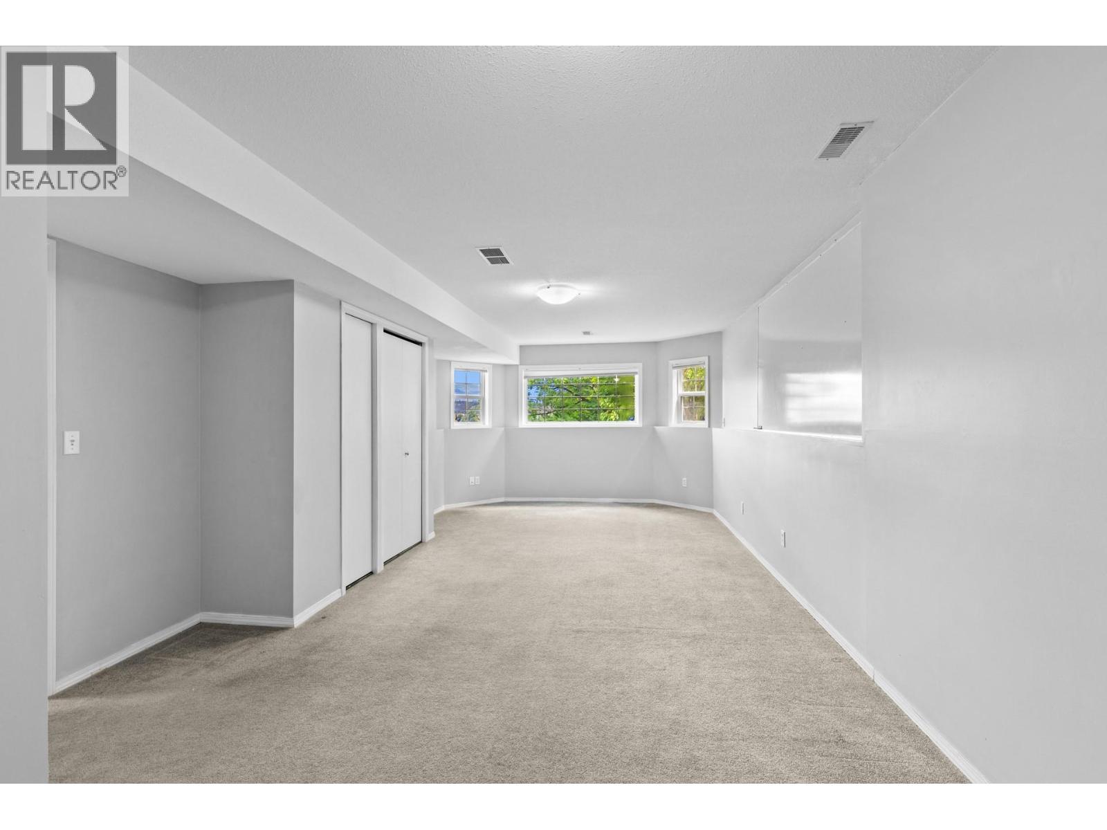 125 Applecrest Court, Kelowna, BC - Indoor Photo Showing Other Room