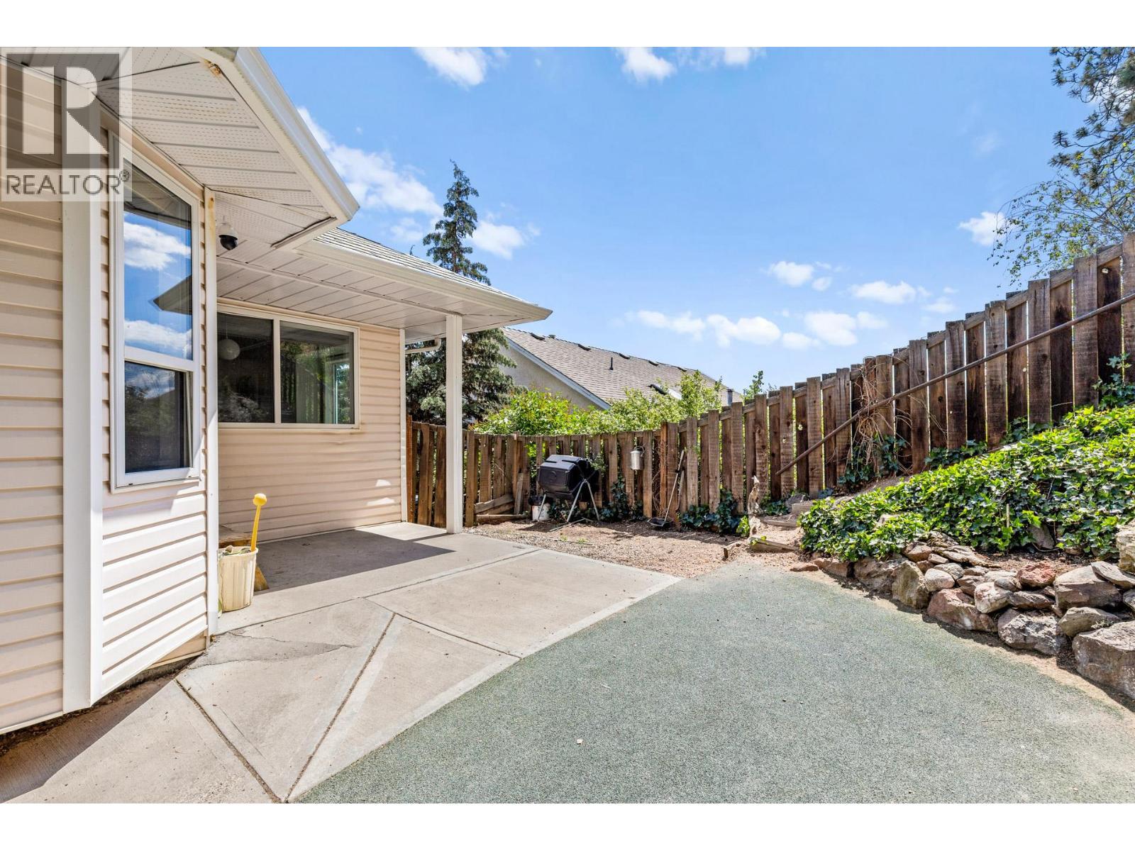 125 Applecrest Court, Kelowna, BC - Outdoor