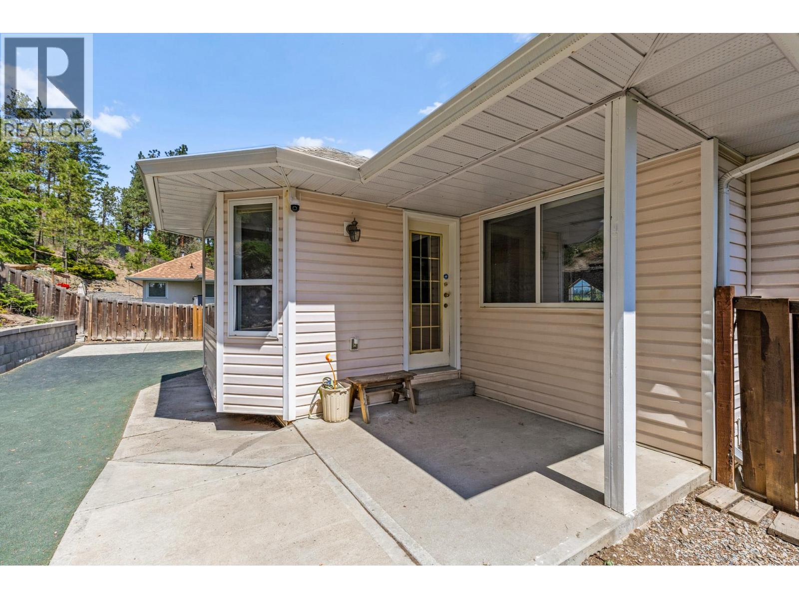 125 Applecrest Court, Kelowna, BC - Outdoor With Deck Patio Veranda With Exterior