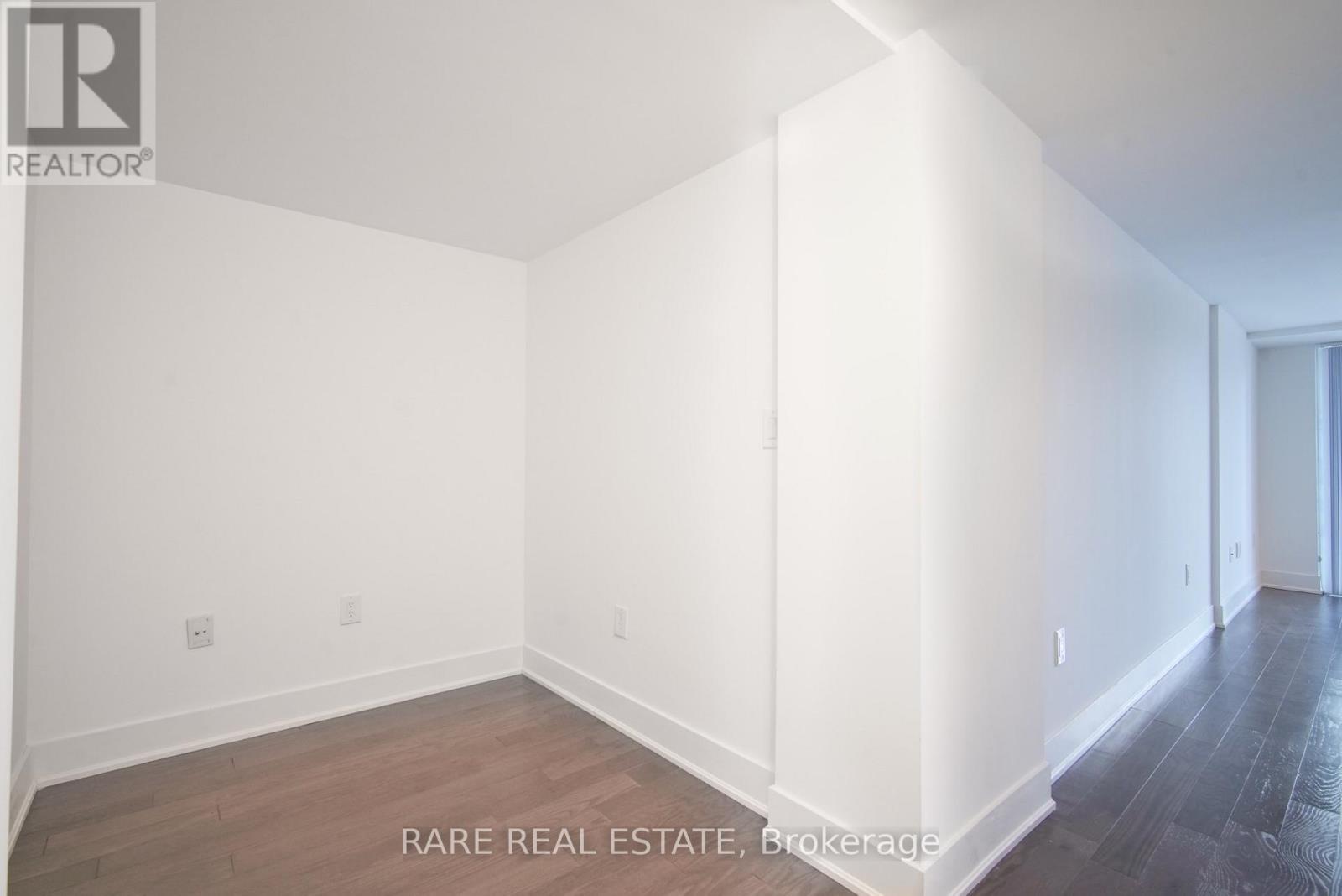 1002 - 955 Bay Street, Toronto, ON - Indoor Photo Showing Other Room