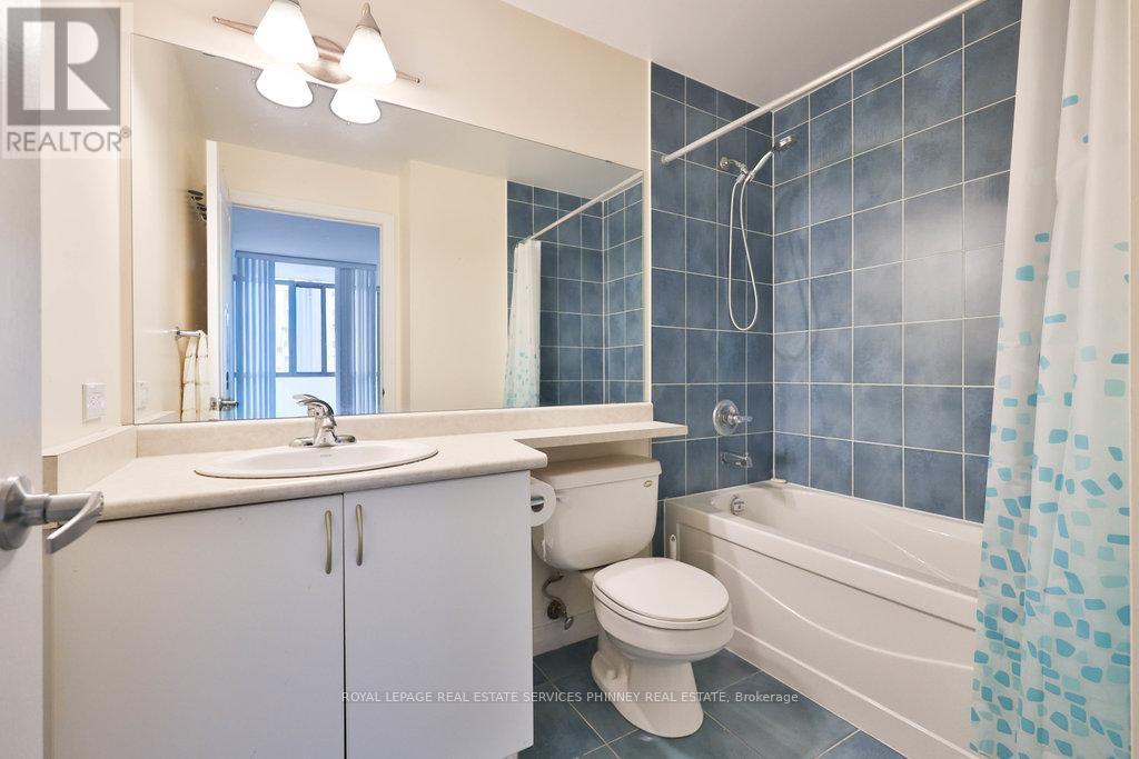 1111 - 225 Webb Drive, Mississauga, ON - Indoor Photo Showing Bathroom