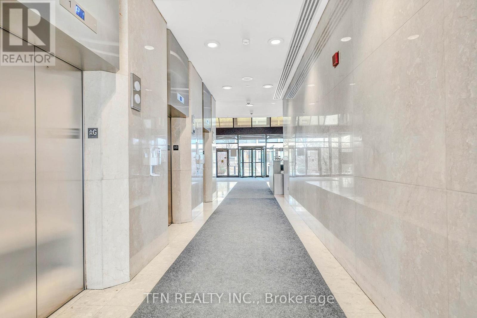 609 - 255 Duncan Mill Road, Toronto, ON