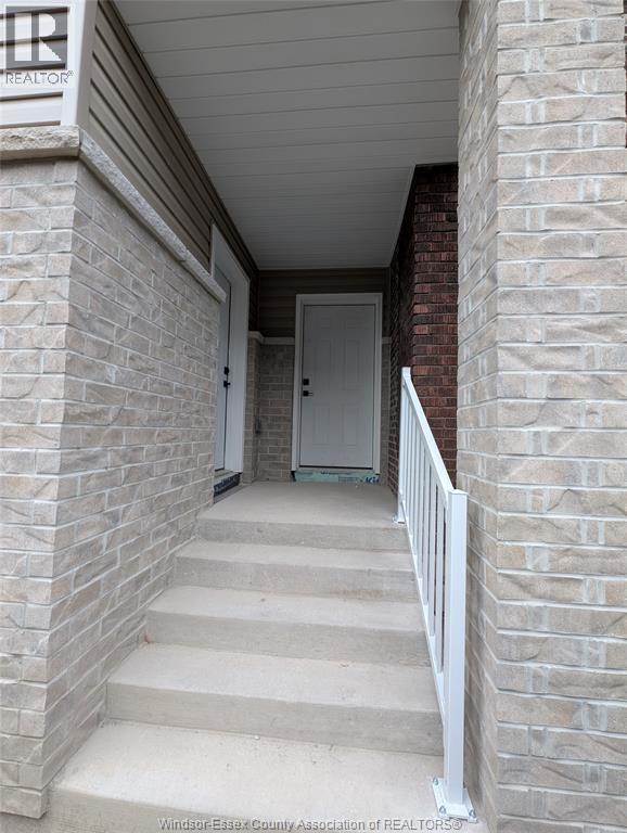 926-928 Giles Boulevard Unit# 5, Windsor, ON - Outdoor With Exterior