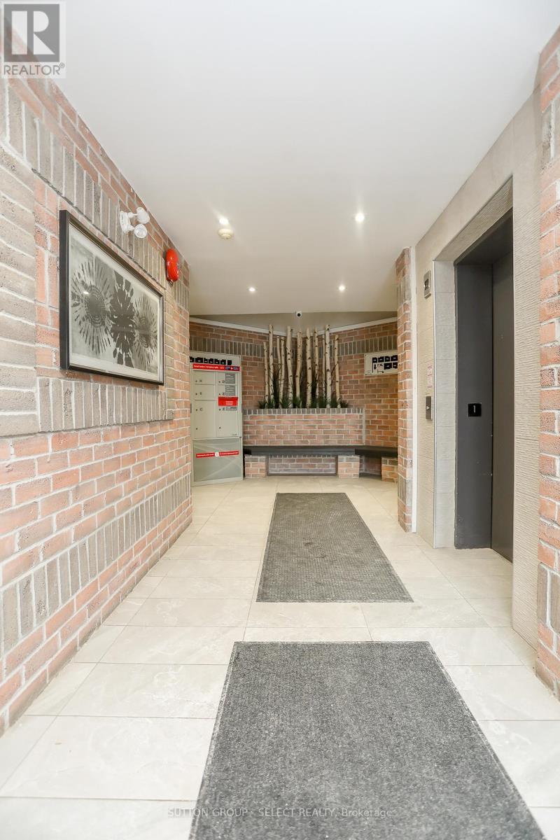 202 - 2228 Trafalgar Street, London East (East I), ON - Indoor Photo Showing Other Room