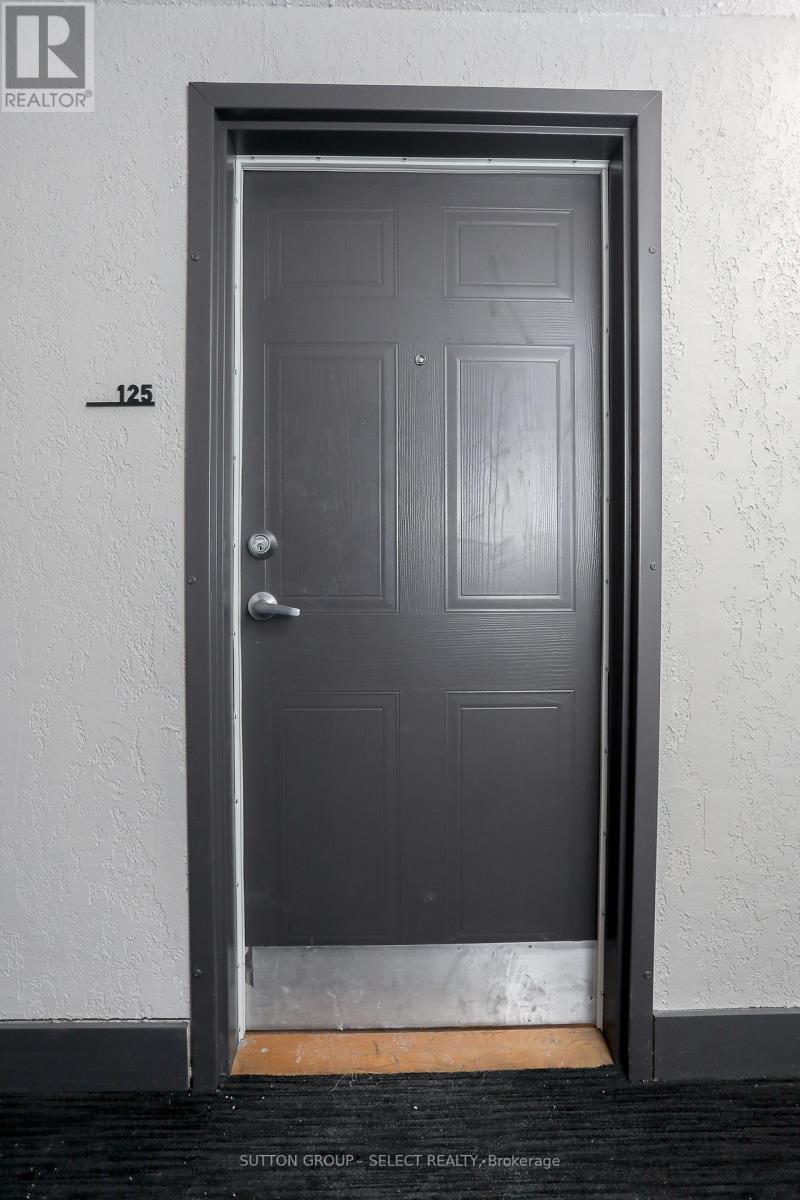 202 - 2228 Trafalgar Street, London East (East I), ON - Photo Showing Other Room