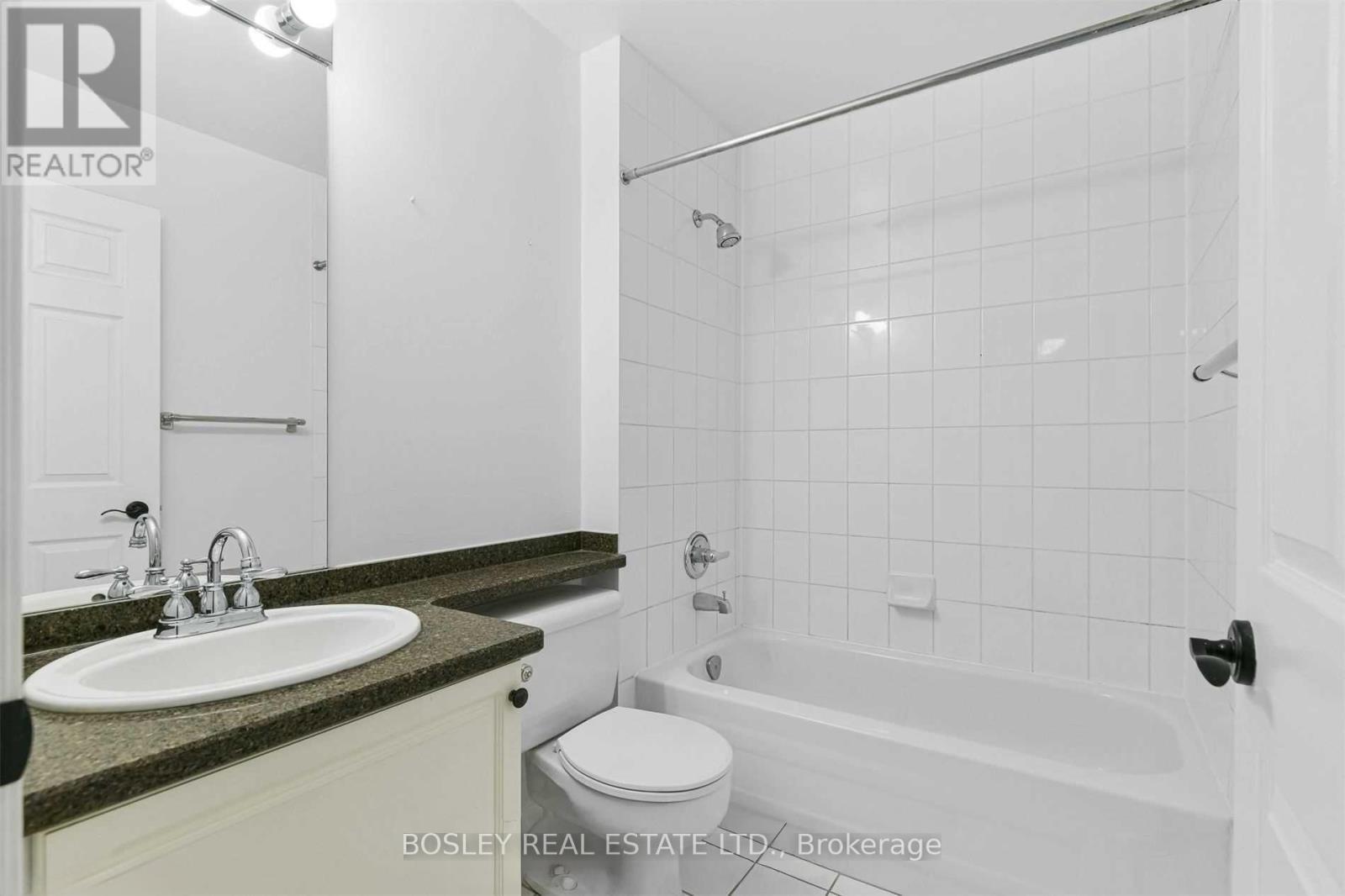 110 - 600 Eglinton Avenue E, Toronto, ON - Indoor Photo Showing Bathroom