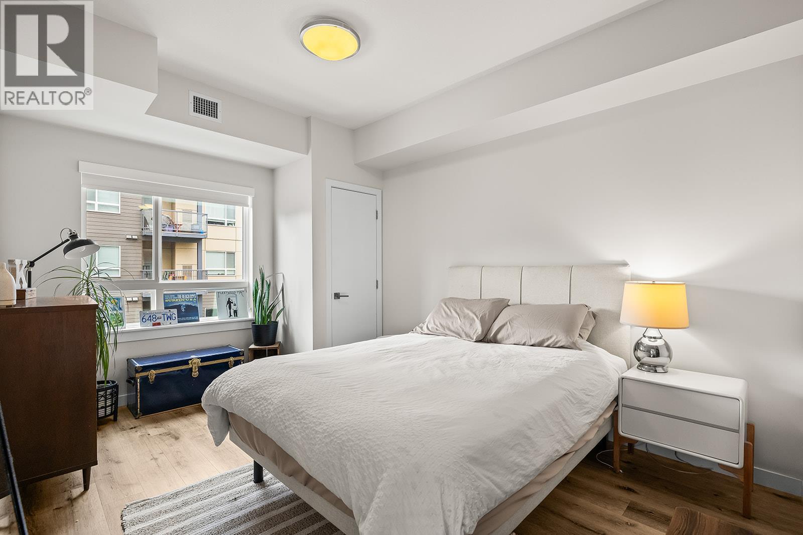 722 Valley Road Unit# 312, Kelowna, BC - Indoor Photo Showing Bedroom