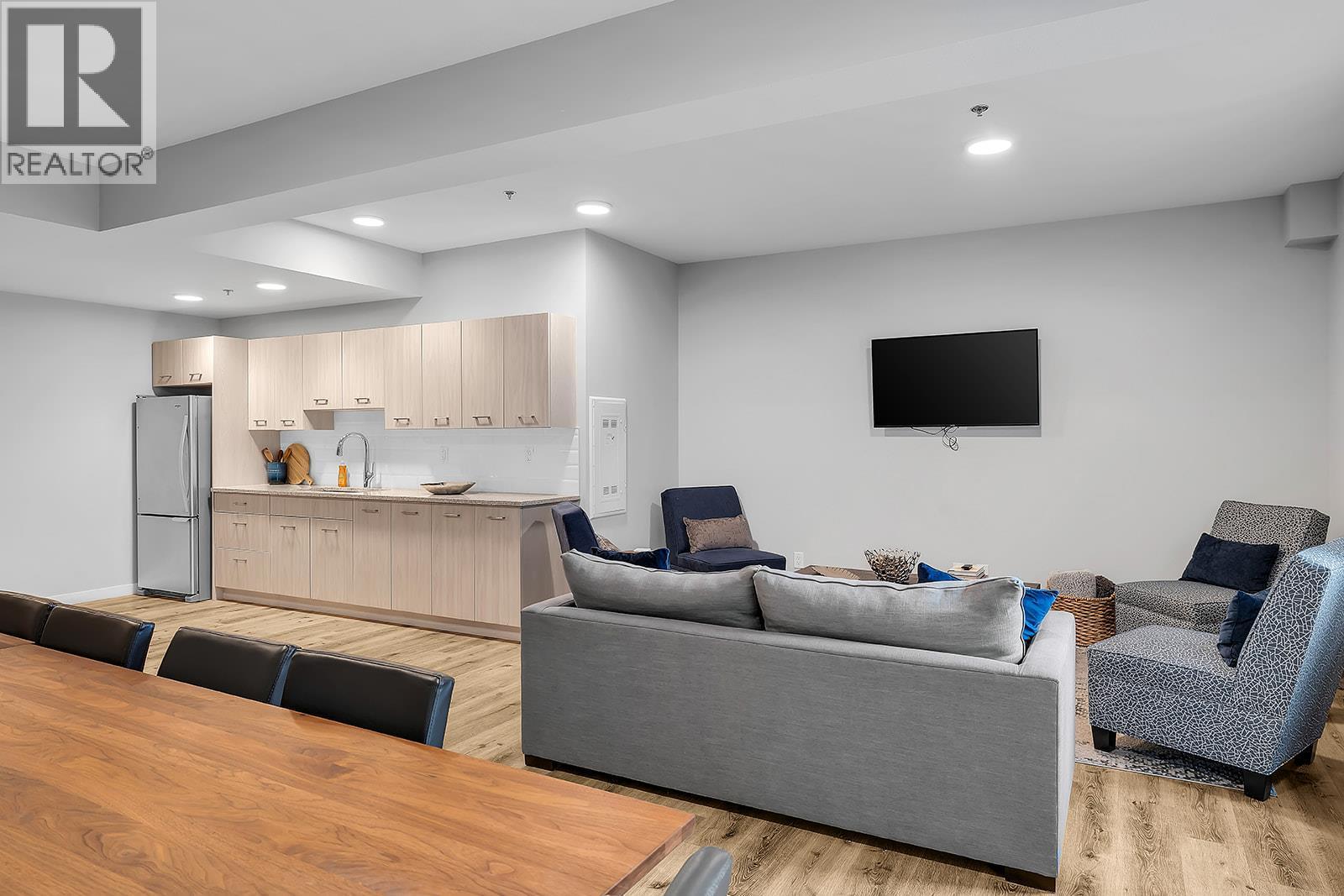 722 Valley Road Unit# 312, Kelowna, BC - Indoor