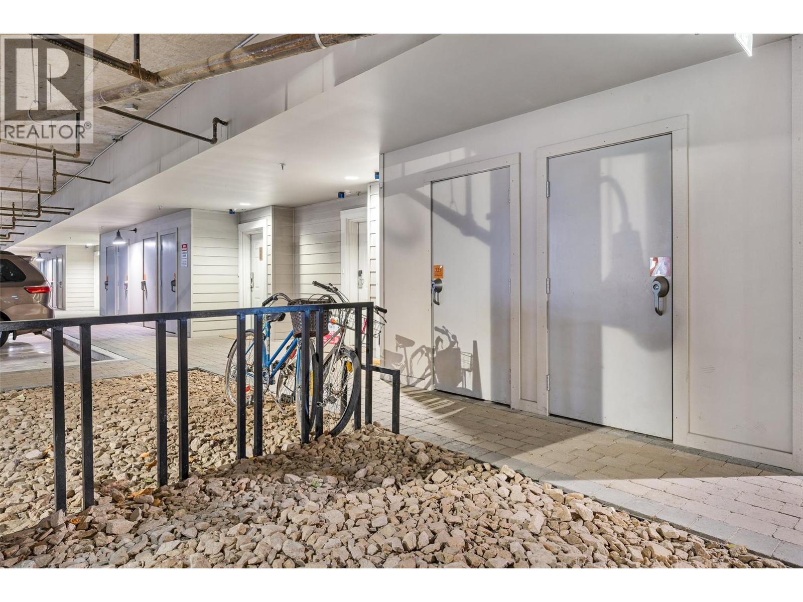 3880 Truswell Road Unit# 325, Kelowna, BC - Indoor Photo Showing Other Room