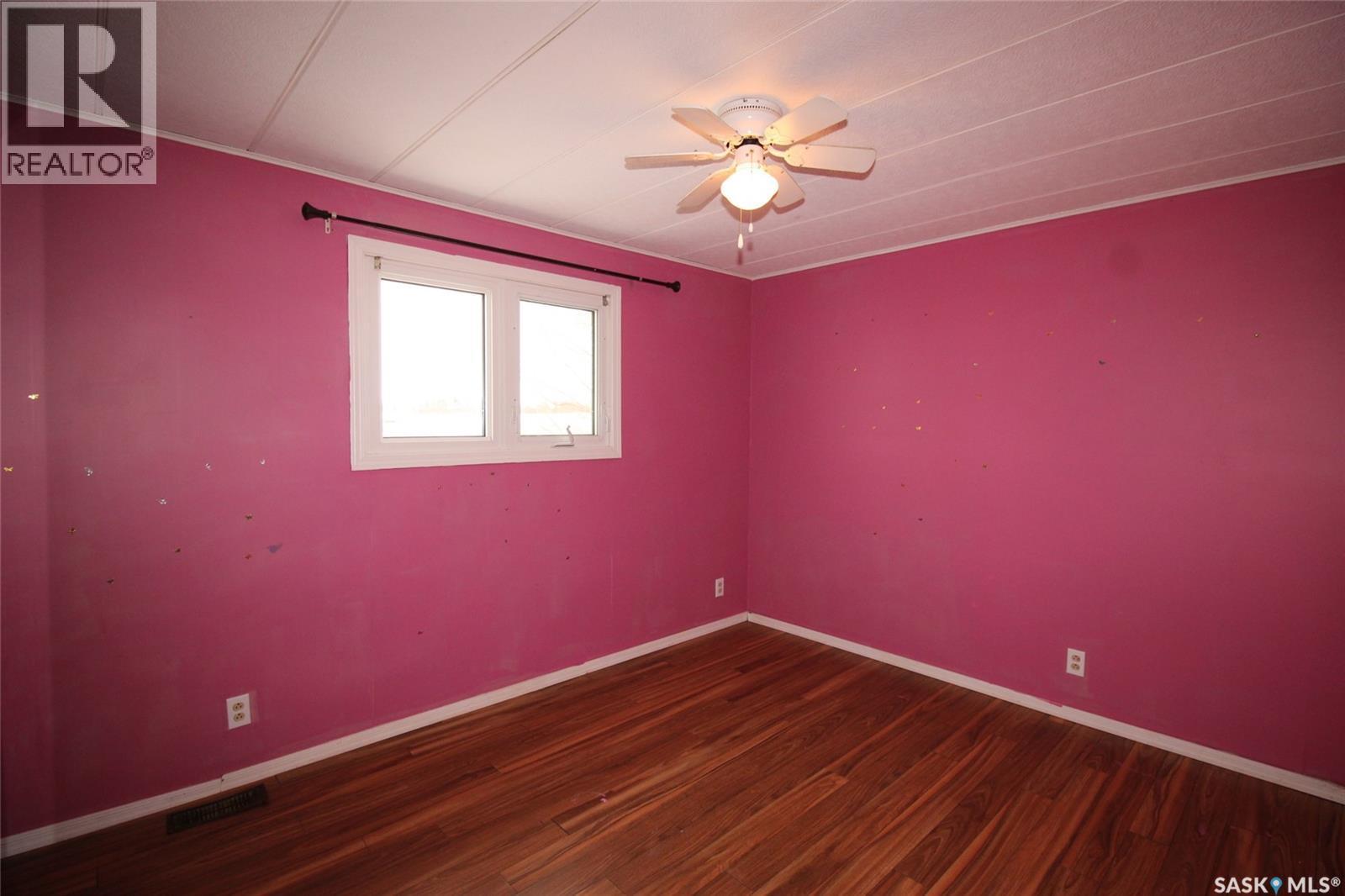 151-201 37 Highway, Shaunavon, SK