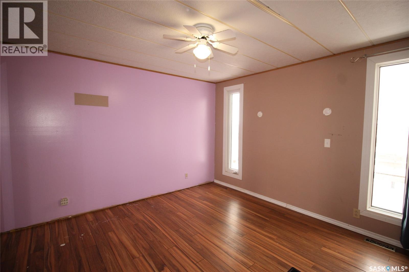 151-201 37 Highway, Shaunavon, SK