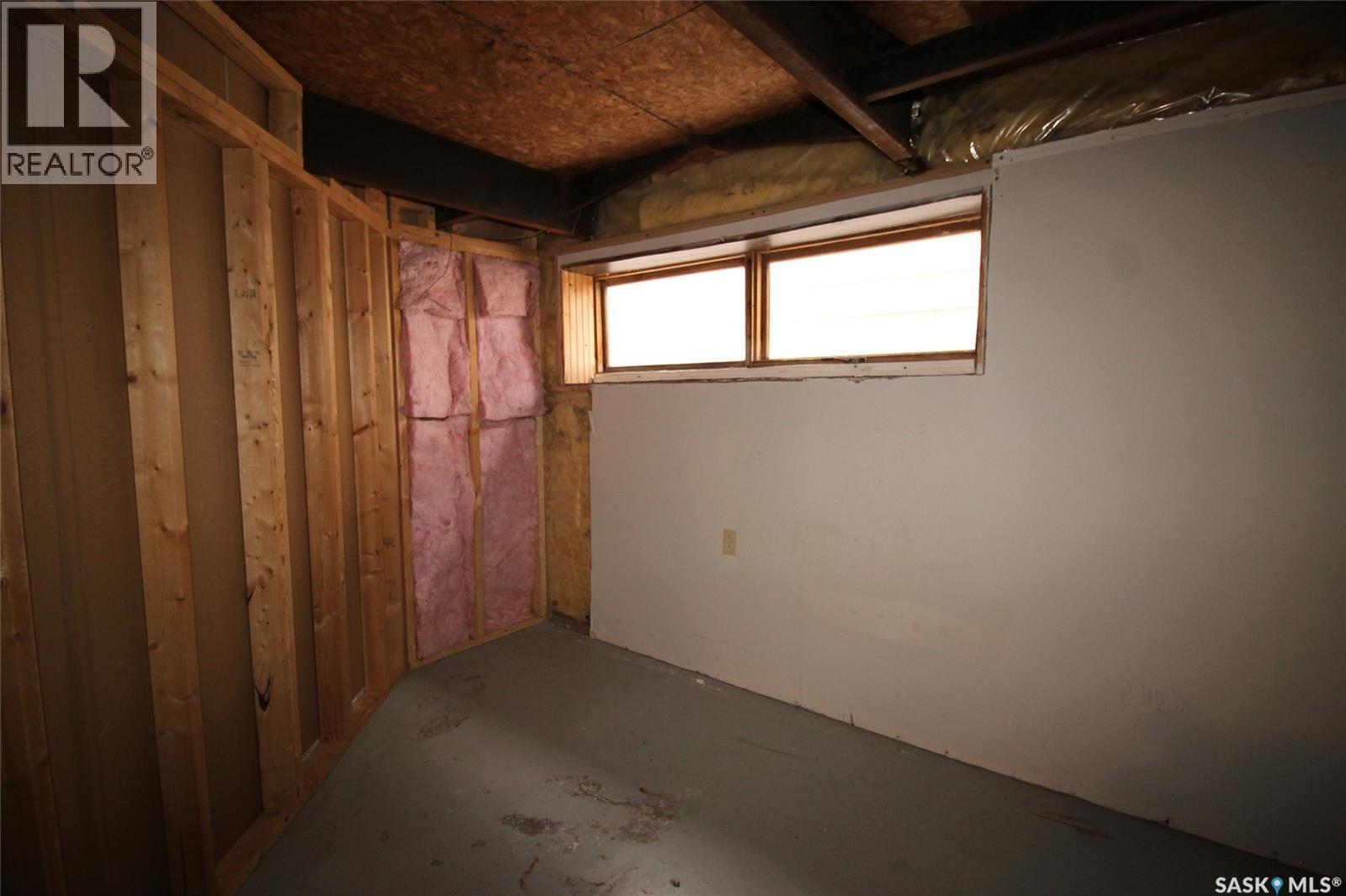 151-201 37 Highway, Shaunavon, SK