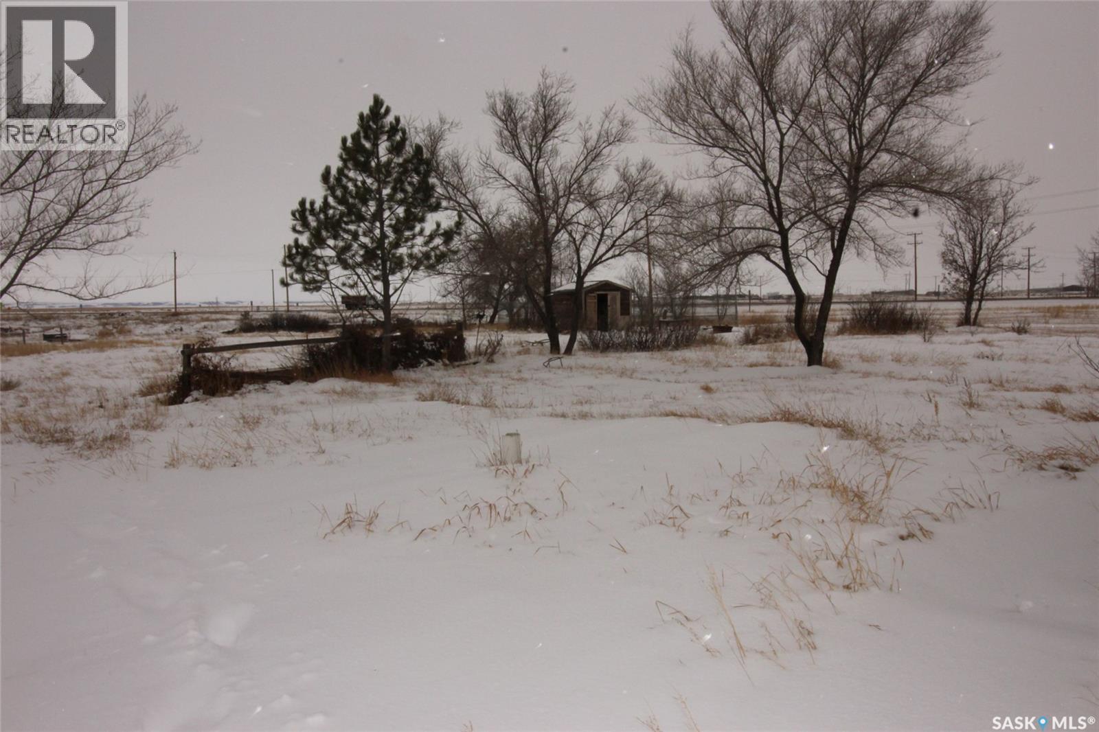 151-201 37 Highway, Shaunavon, SK