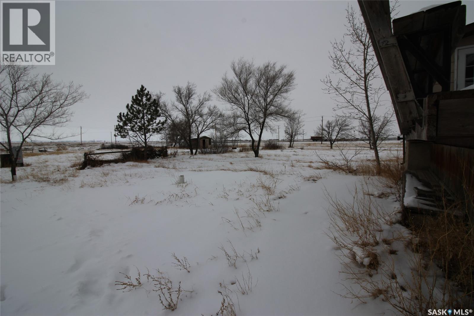 151-201 37 Highway, Shaunavon, SK