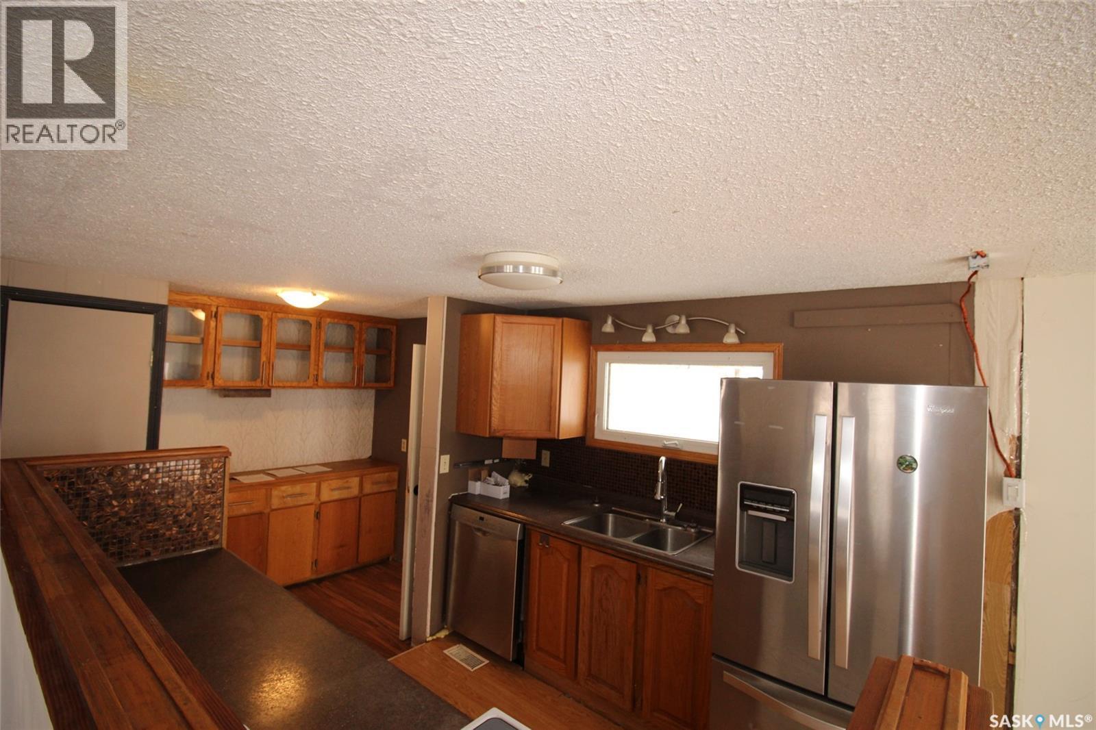 151-201 37 Highway, Shaunavon, SK