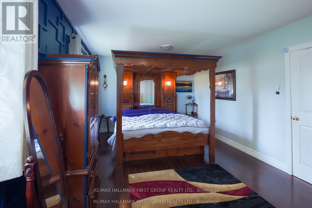 1856 Sherbrooke Street W, Cavan Monaghan (Cavan-Monaghan), ON - Indoor Photo Showing Bedroom