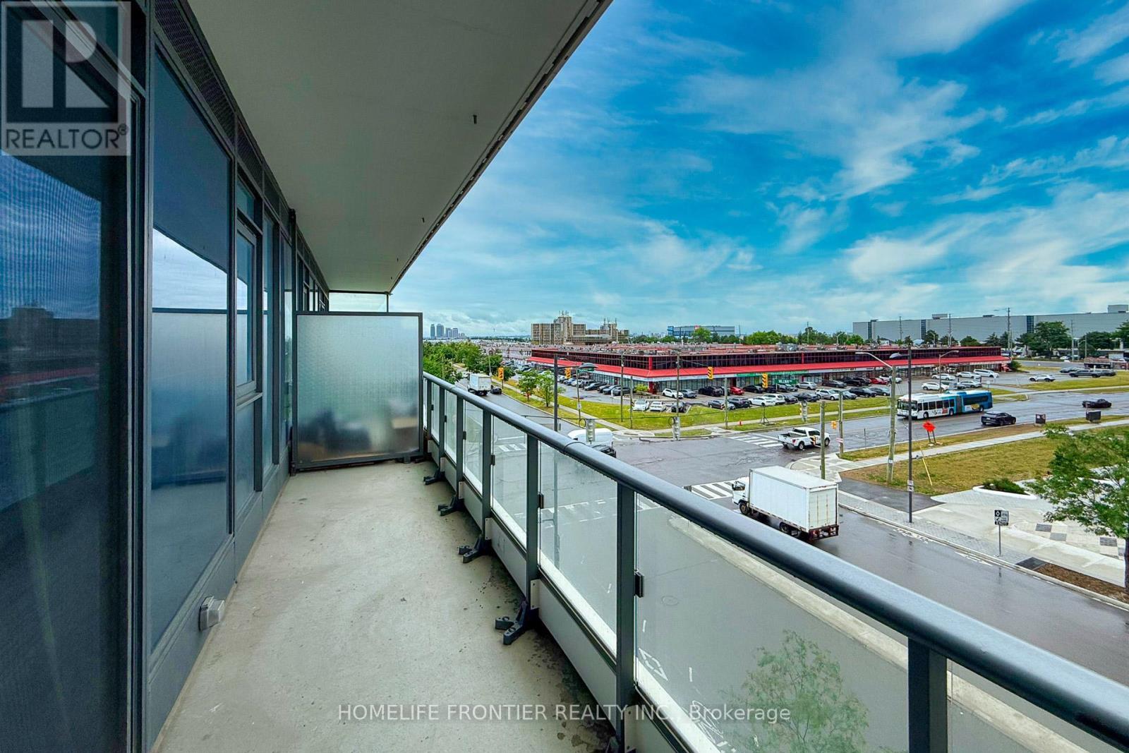 303 - 950 Portage Parkway, Vaughan, ON - Outdoor With View With Exterior