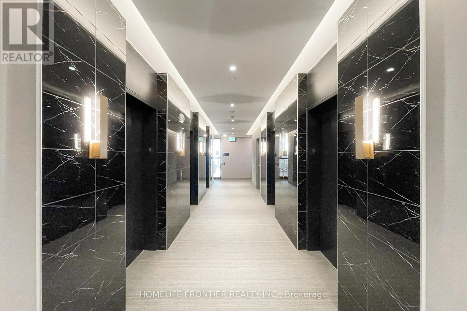 303 - 950 Portage Parkway, Vaughan, ON - Indoor Photo Showing Other Room