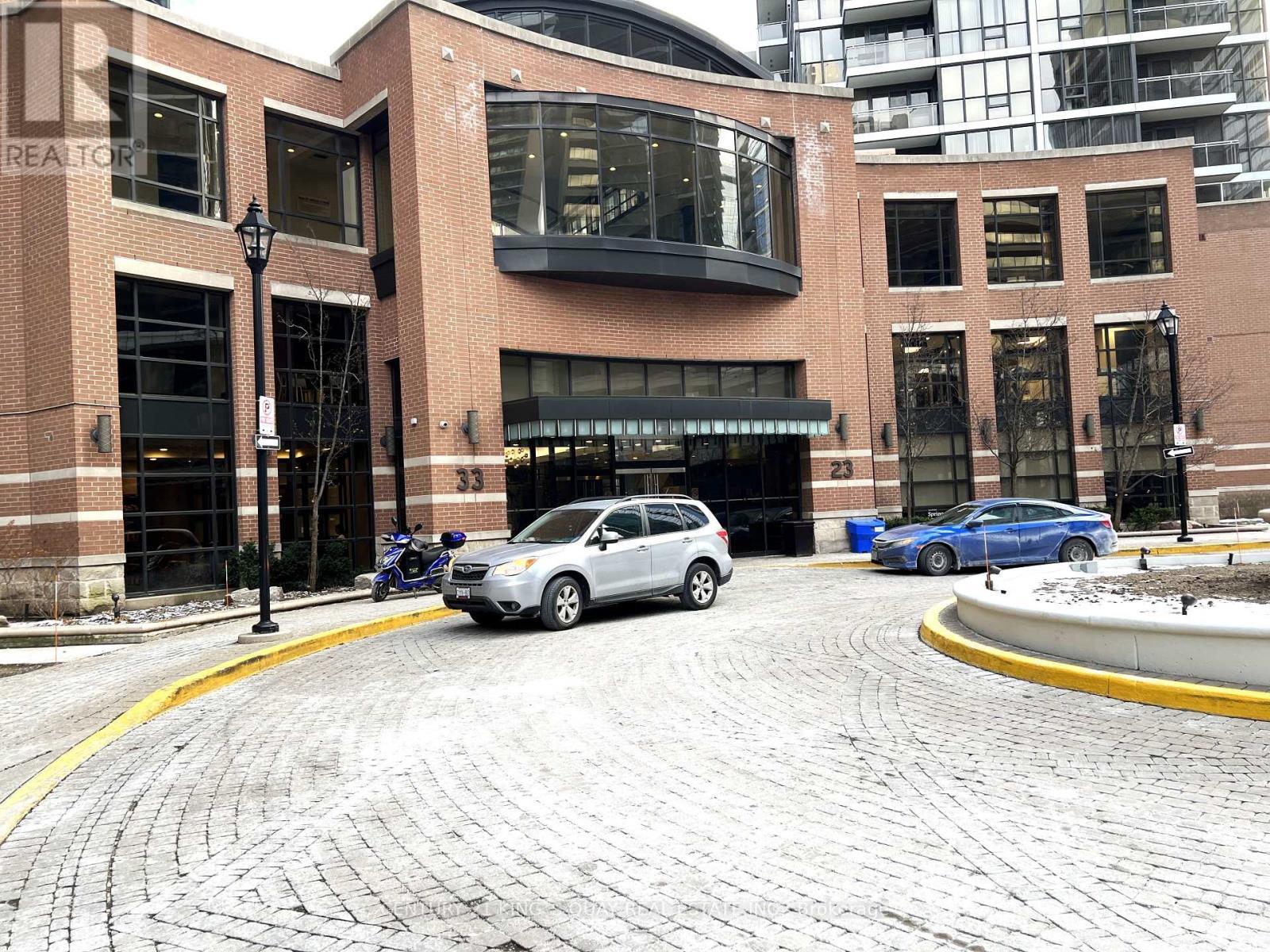 2411 - 33 Sheppard Avenue E, Toronto, ON - Outdoor