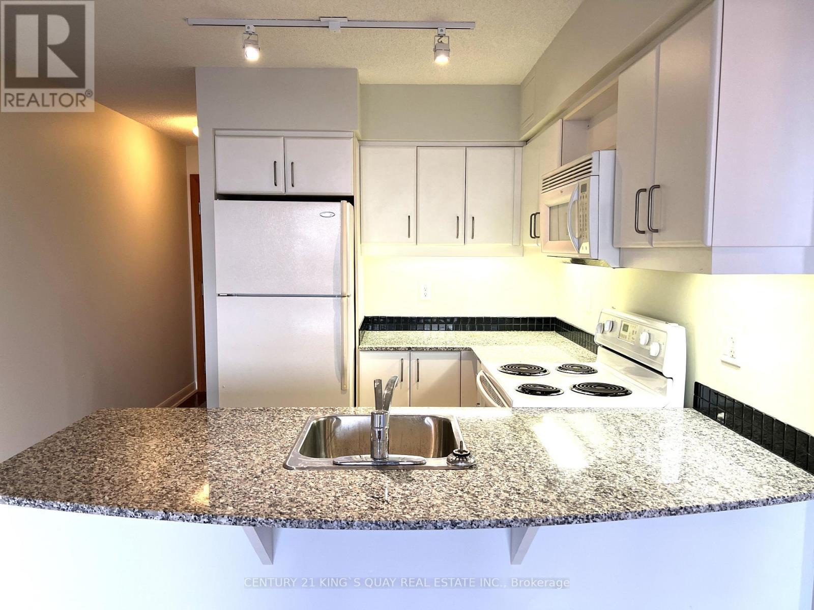 2411 - 33 Sheppard Avenue E, Toronto, ON - Indoor Photo Showing Kitchen With Upgraded Kitchen