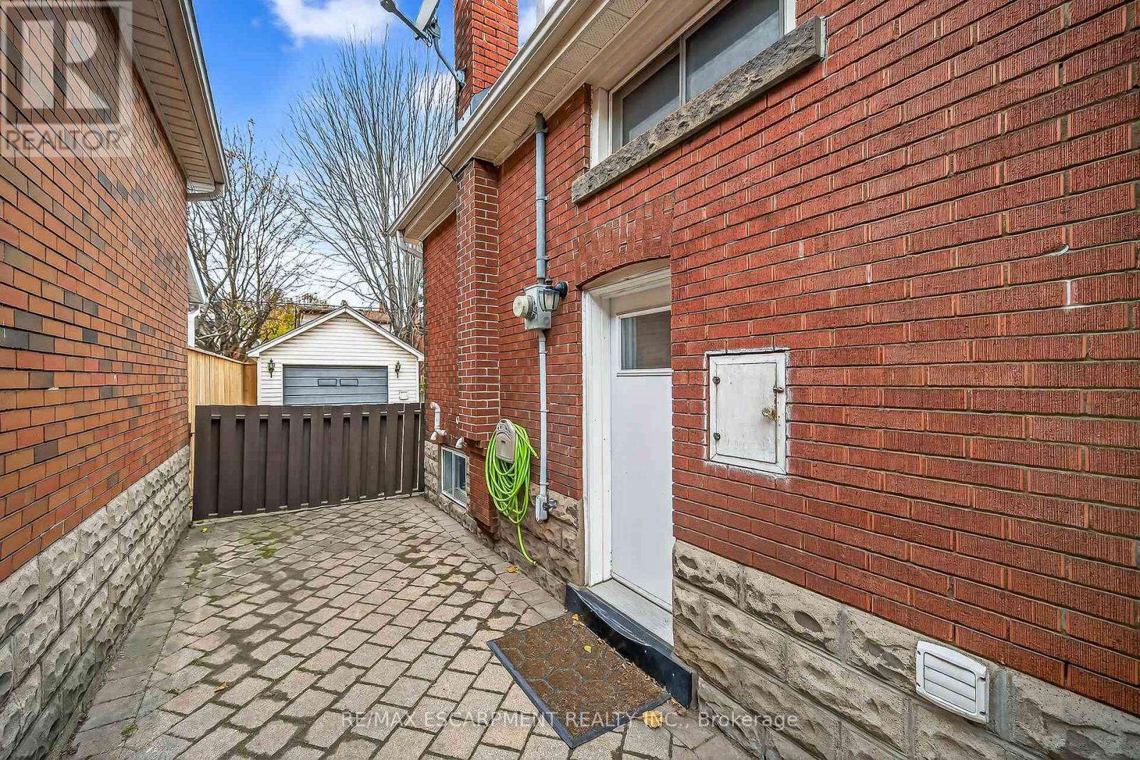 266 Wexford Avenue S, Hamilton, ON - Outdoor With Exterior