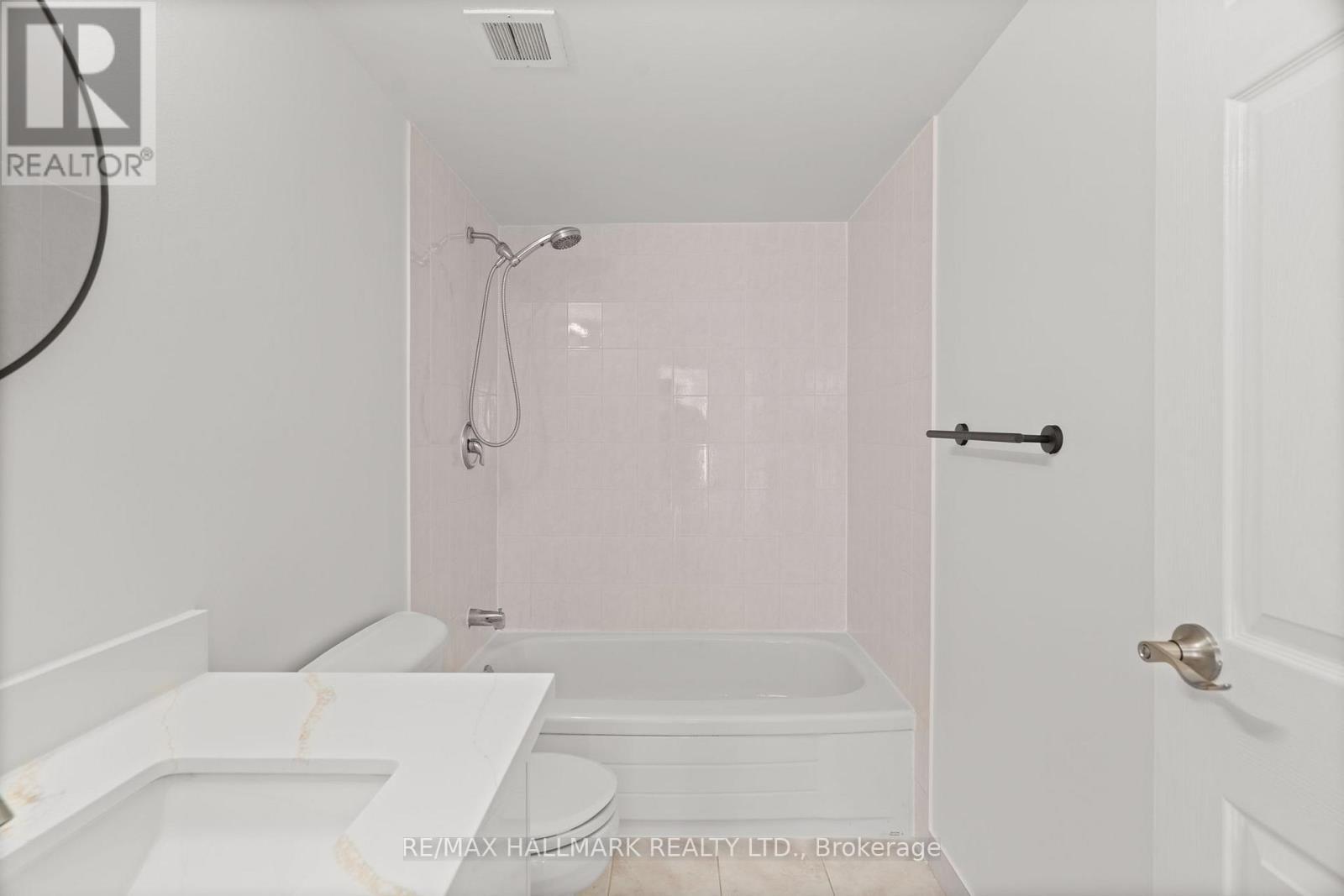 1805 - 3300 Don Mills Road, Toronto, ON - Indoor Photo Showing Bathroom