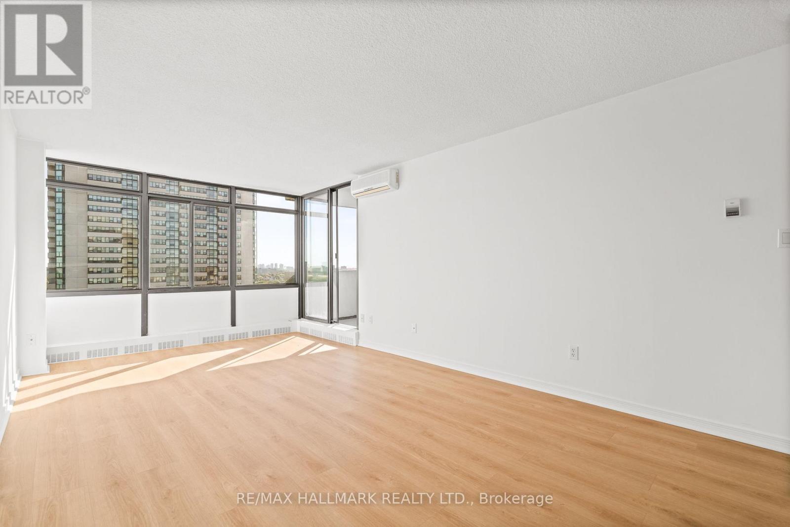 1805 - 3300 Don Mills Road, Toronto, ON - Indoor Photo Showing Other Room