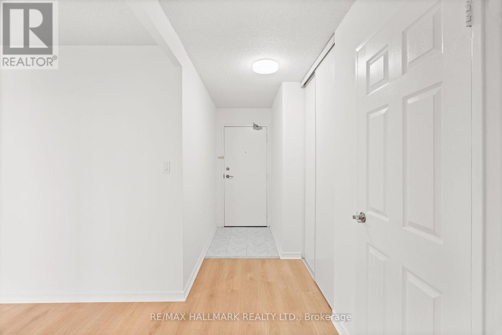 1805 - 3300 Don Mills Road, Toronto, ON - Indoor Photo Showing Other Room