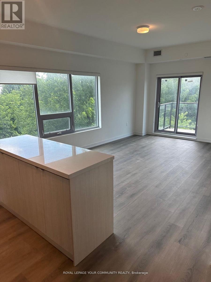 313 - 2433 Dufferin Street, Toronto, ON - Indoor