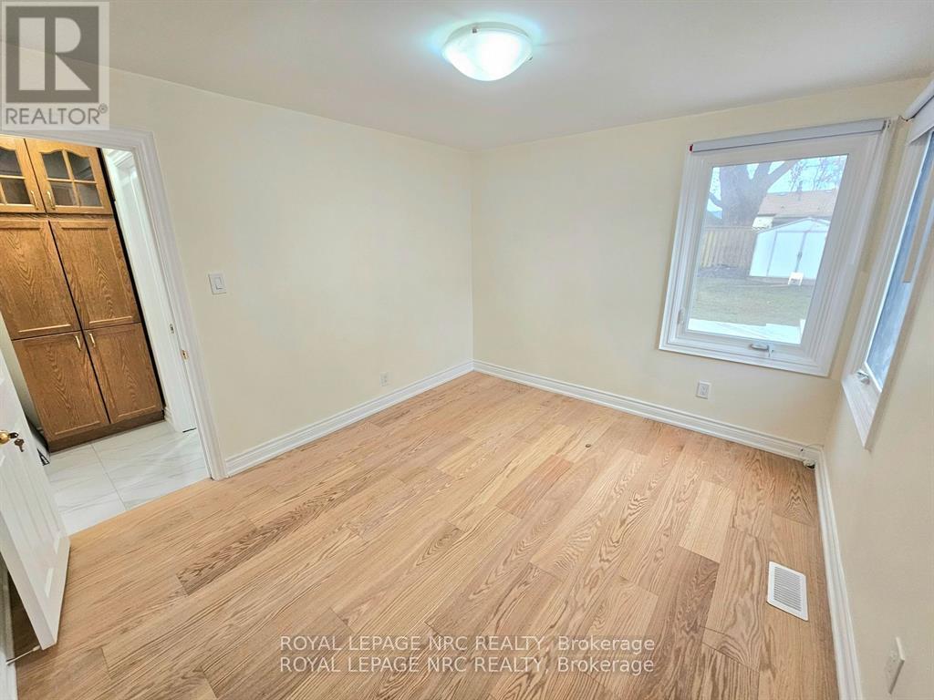6191 Cadham Street, Niagara Falls (Arad/Fallsview), ON - Indoor Photo Showing Other Room
