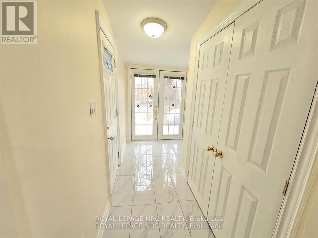 6191 Cadham Street, Niagara Falls (Arad/Fallsview), ON - Indoor Photo Showing Other Room