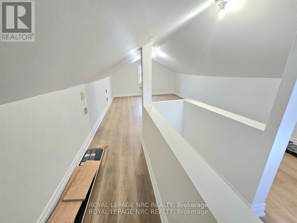 6191 Cadham Street, Niagara Falls (Arad/Fallsview), ON - Indoor Photo Showing Other Room
