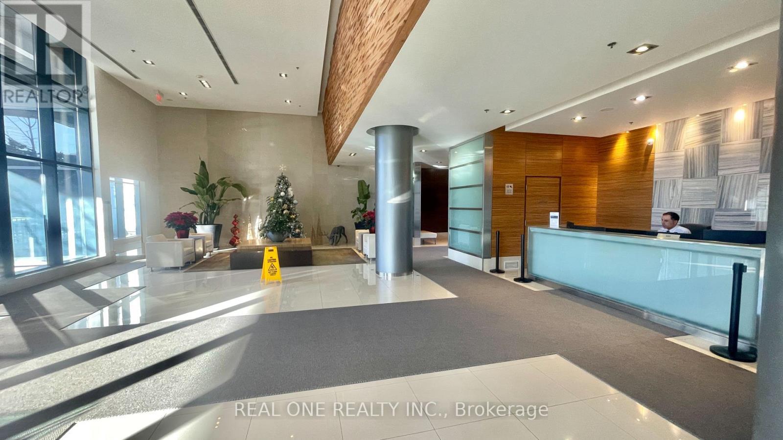 711 - 2885 Bayview Avenue, Toronto, ON - Indoor Photo Showing Other Room