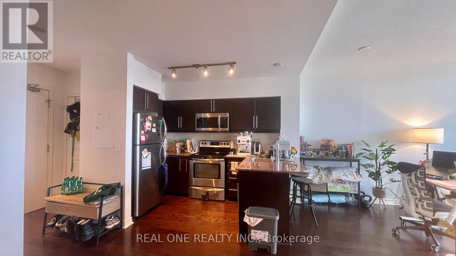 711 - 2885 Bayview Avenue, Toronto, ON - Indoor Photo Showing Kitchen
