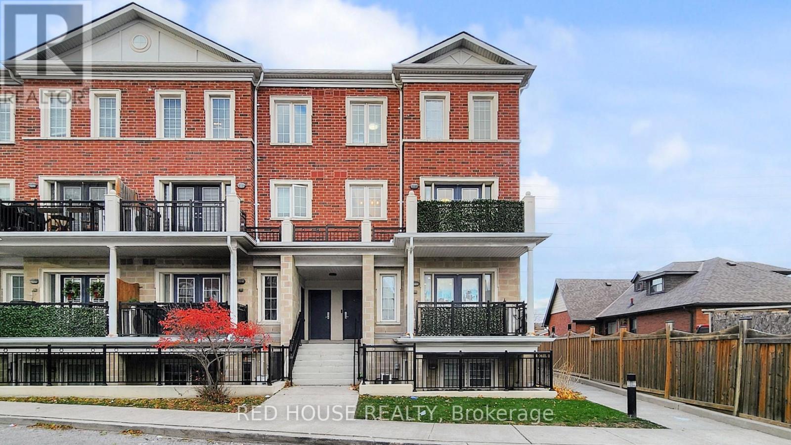 E08 - 26 Bruce Street, Vaughan, ON - Outdoor With Balcony With Facade