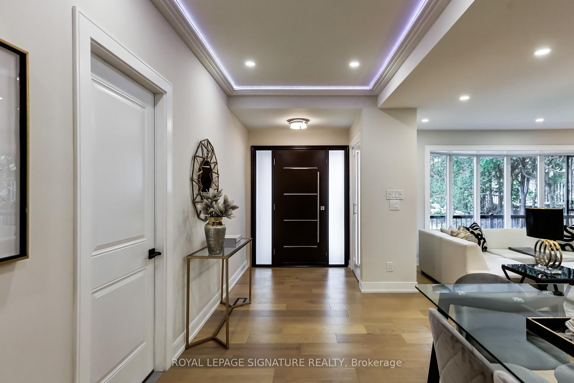 30 Snowcrest Avenue, Toronto, ON - Indoor Photo Showing Other Room