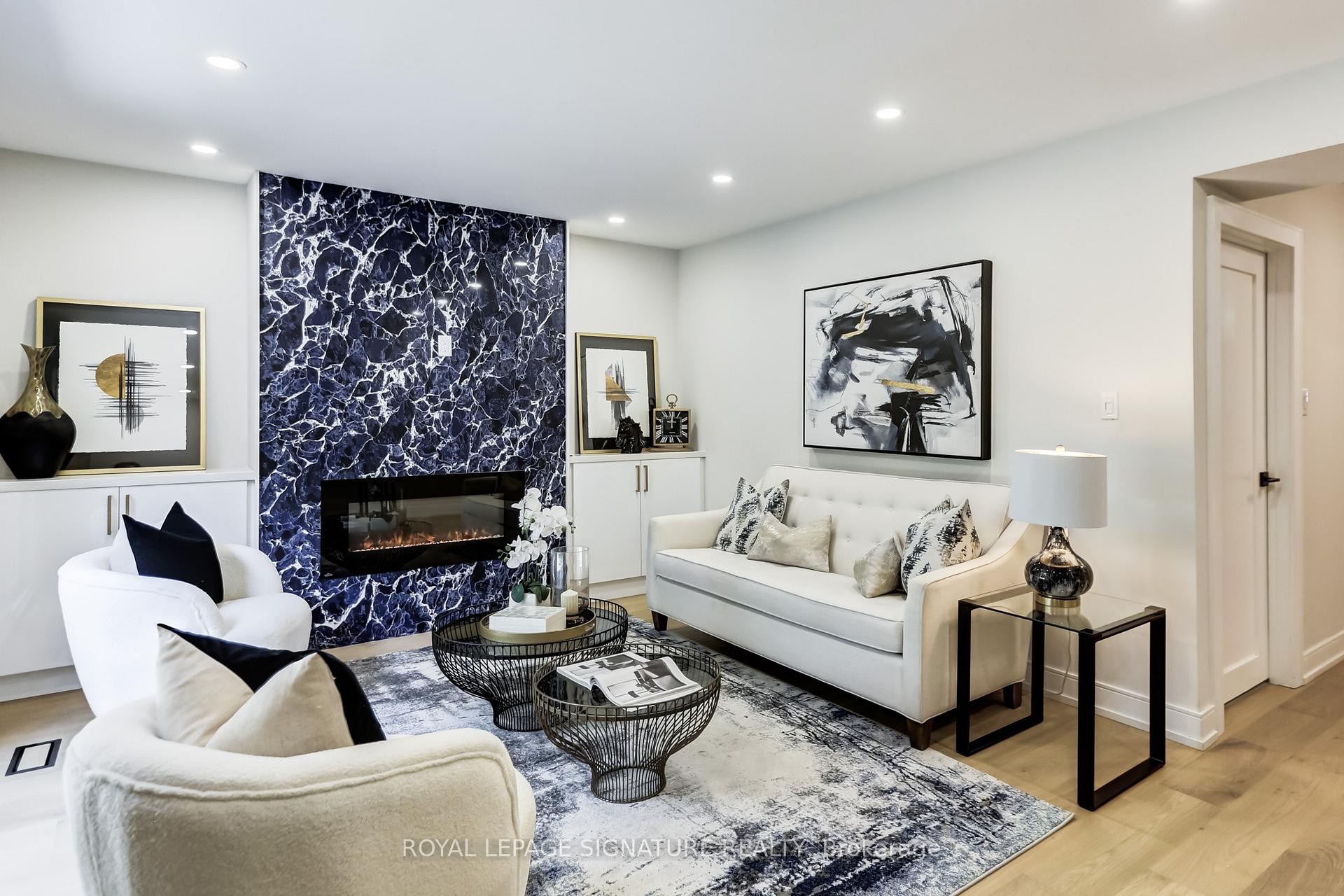 30 Snowcrest Avenue, Toronto, ON - Indoor Photo Showing Living Room With Fireplace