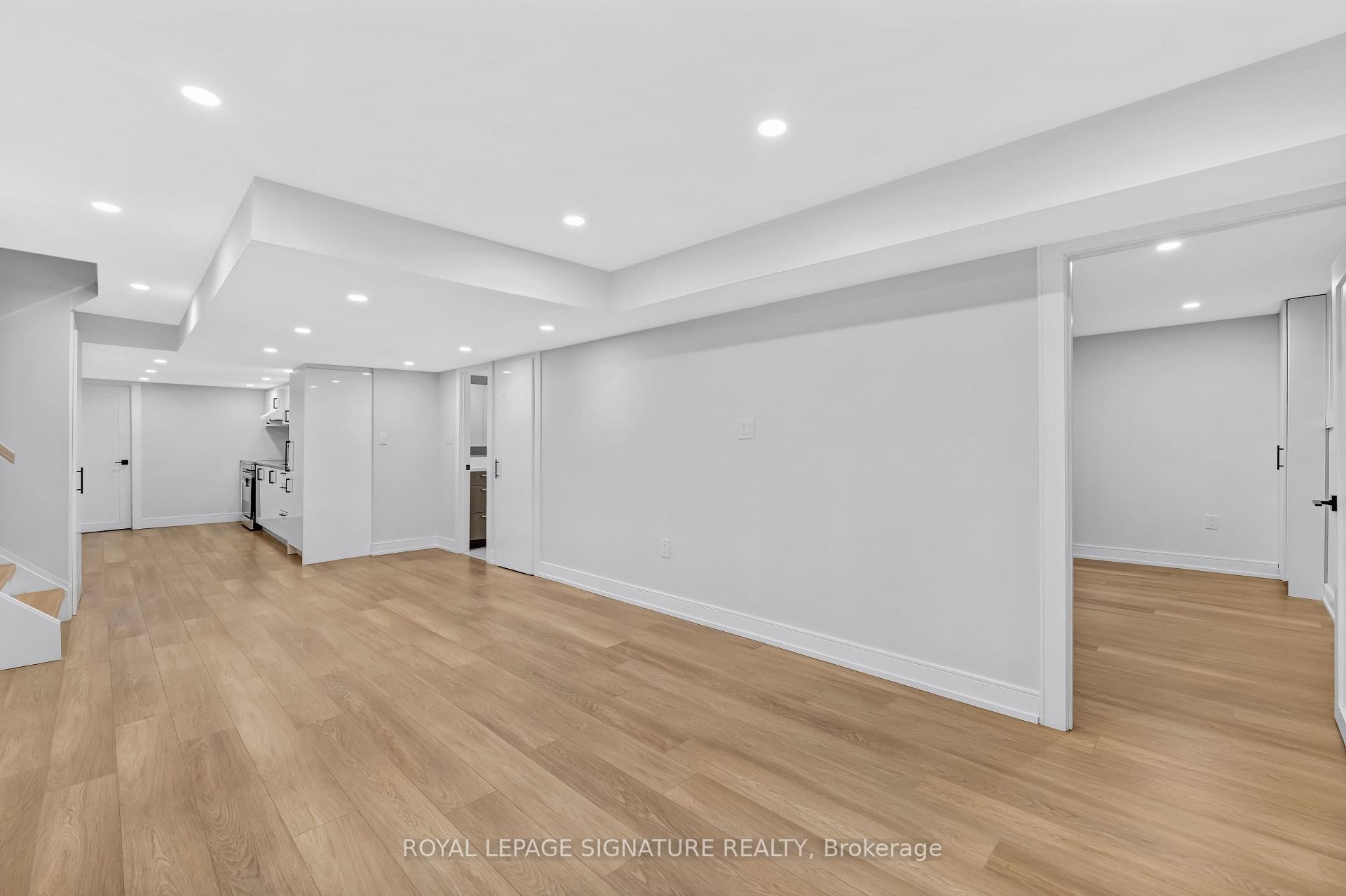 30 Snowcrest Avenue, Toronto, ON - Indoor Photo Showing Other Room