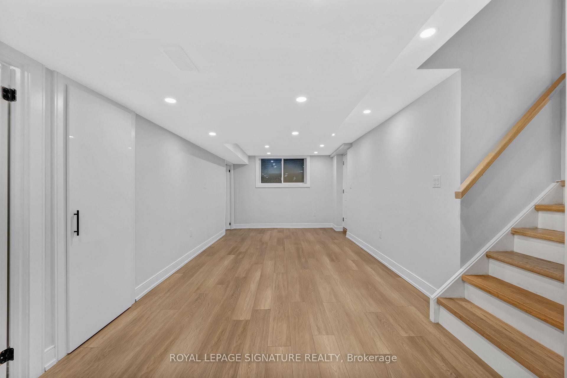 30 Snowcrest Avenue, Toronto, ON - Indoor Photo Showing Other Room