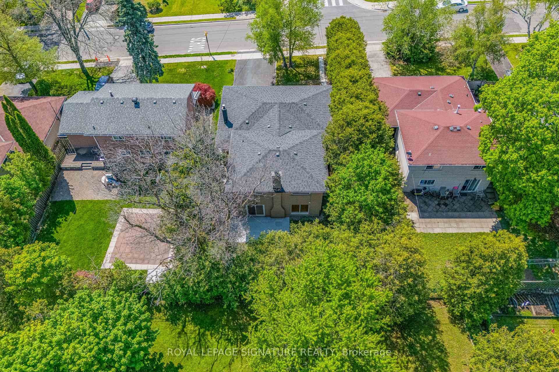 30 Snowcrest Avenue, Toronto, ON - Outdoor