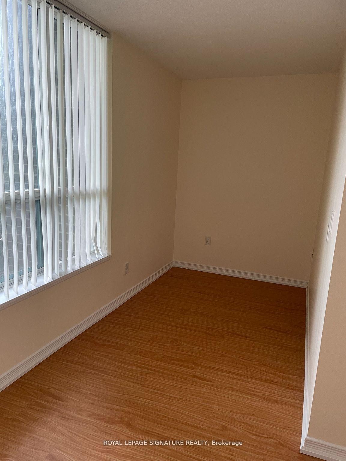 107-4889 Kimbermount Avenue, Mississauga, ON - Indoor Photo Showing Other Room