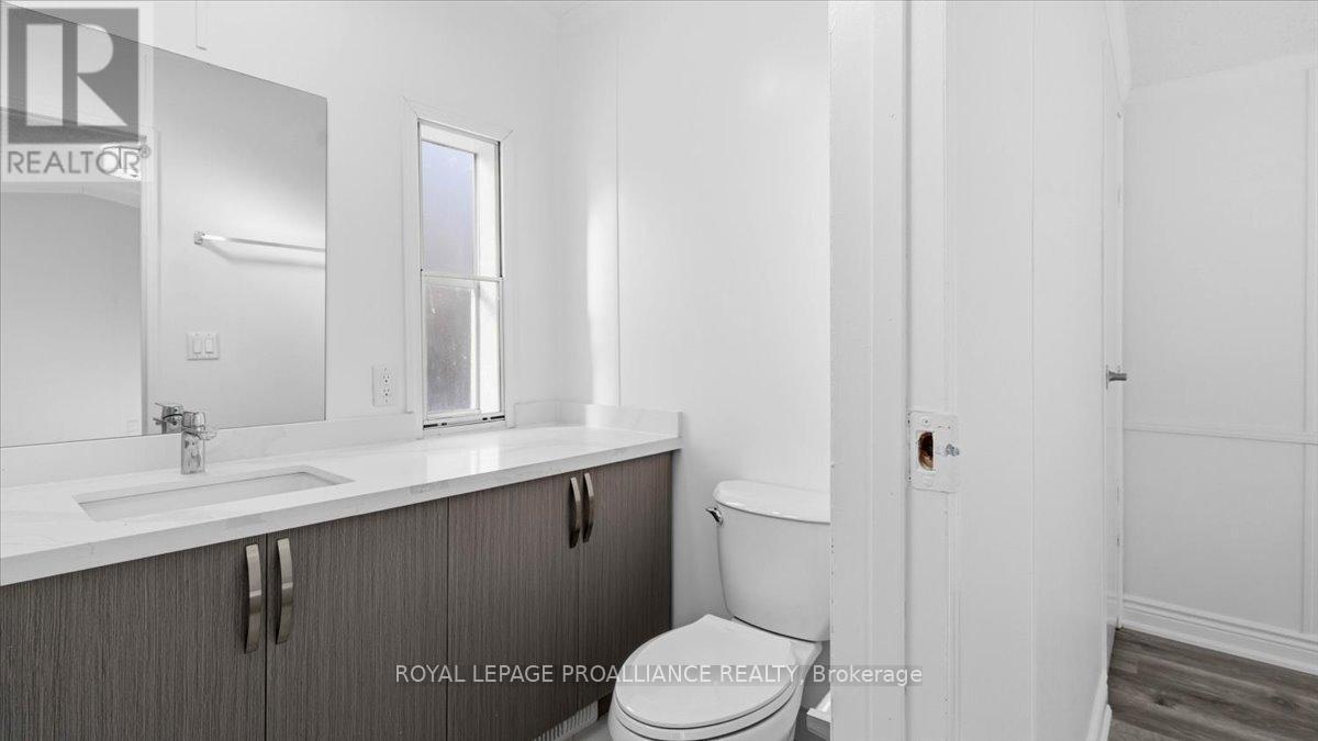21 - 311 Dundas Street E, Quinte West (Trenton Ward), ON - Indoor Photo Showing Bathroom