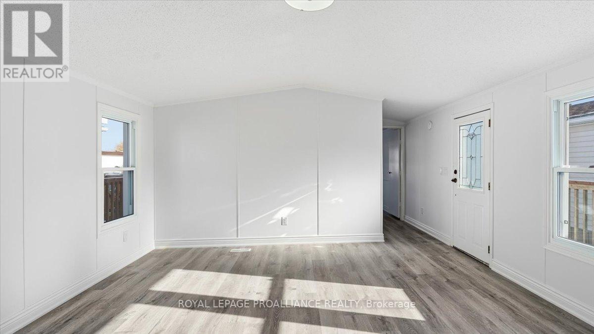 21 - 311 Dundas Street E, Quinte West (Trenton Ward), ON - Indoor Photo Showing Other Room