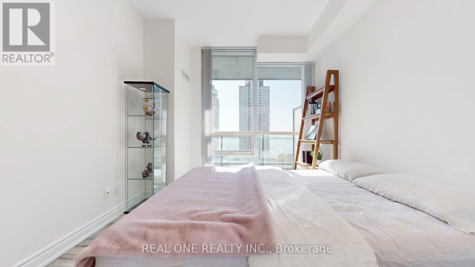 1708 - 33 Bay Street, Toronto, ON - Indoor Photo Showing Bedroom