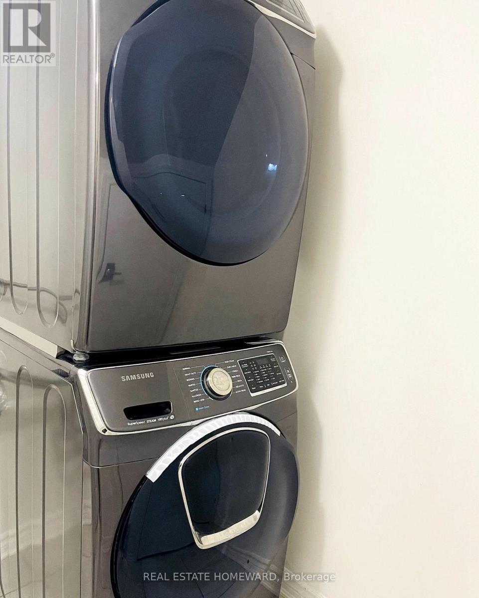 11 - 45 Heron Park Place, Toronto, ON - Indoor Photo Showing Laundry Room