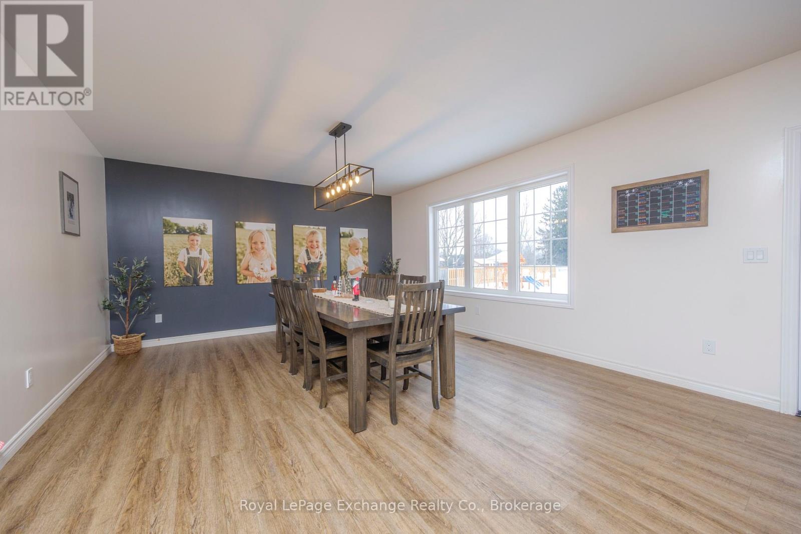 482 Wolsley Street, Huron-Kinloss (Lucknow), ON - Indoor Photo Showing Dining Room