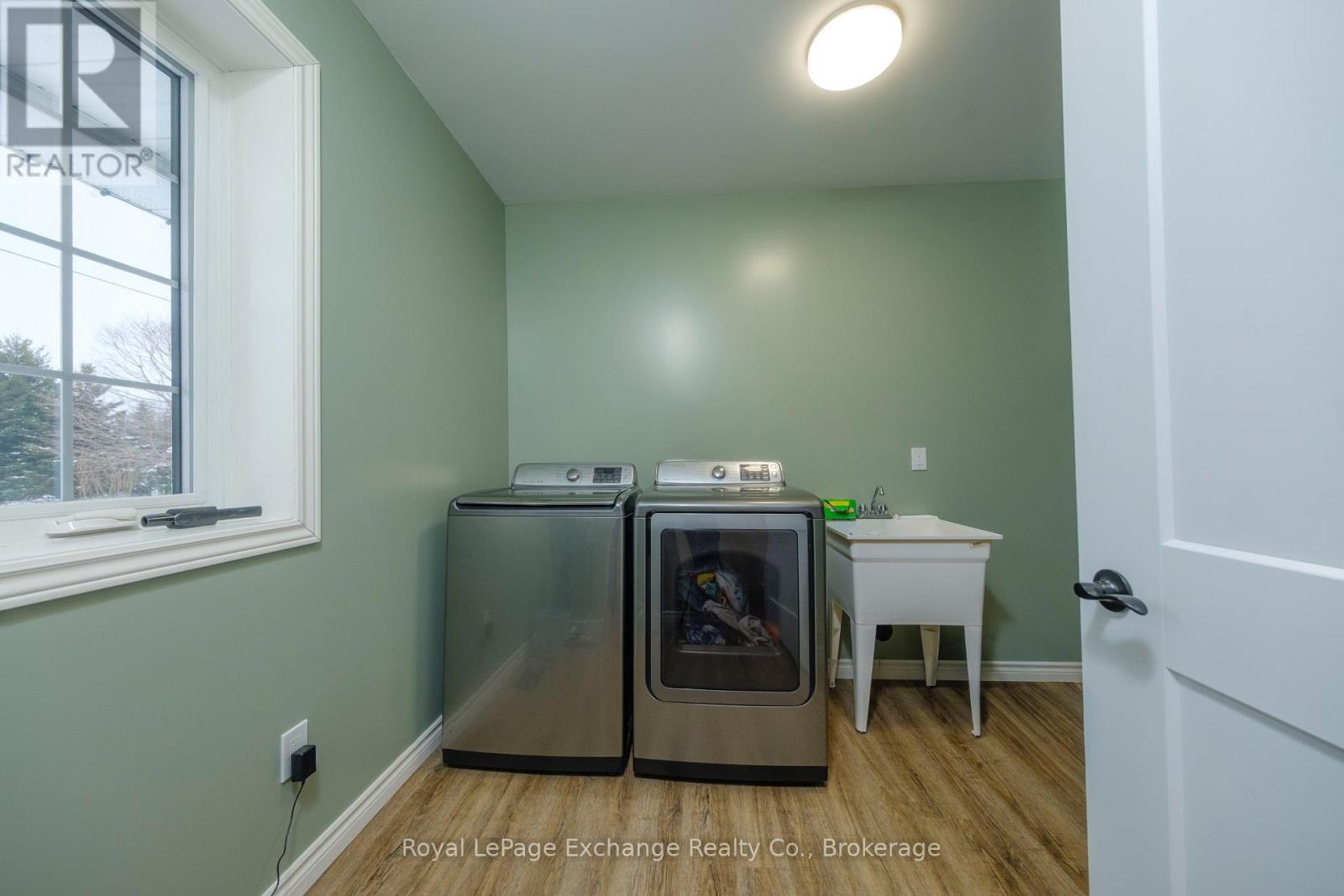 482 Wolsley Street, Huron-Kinloss (Lucknow), ON - Indoor Photo Showing Laundry Room