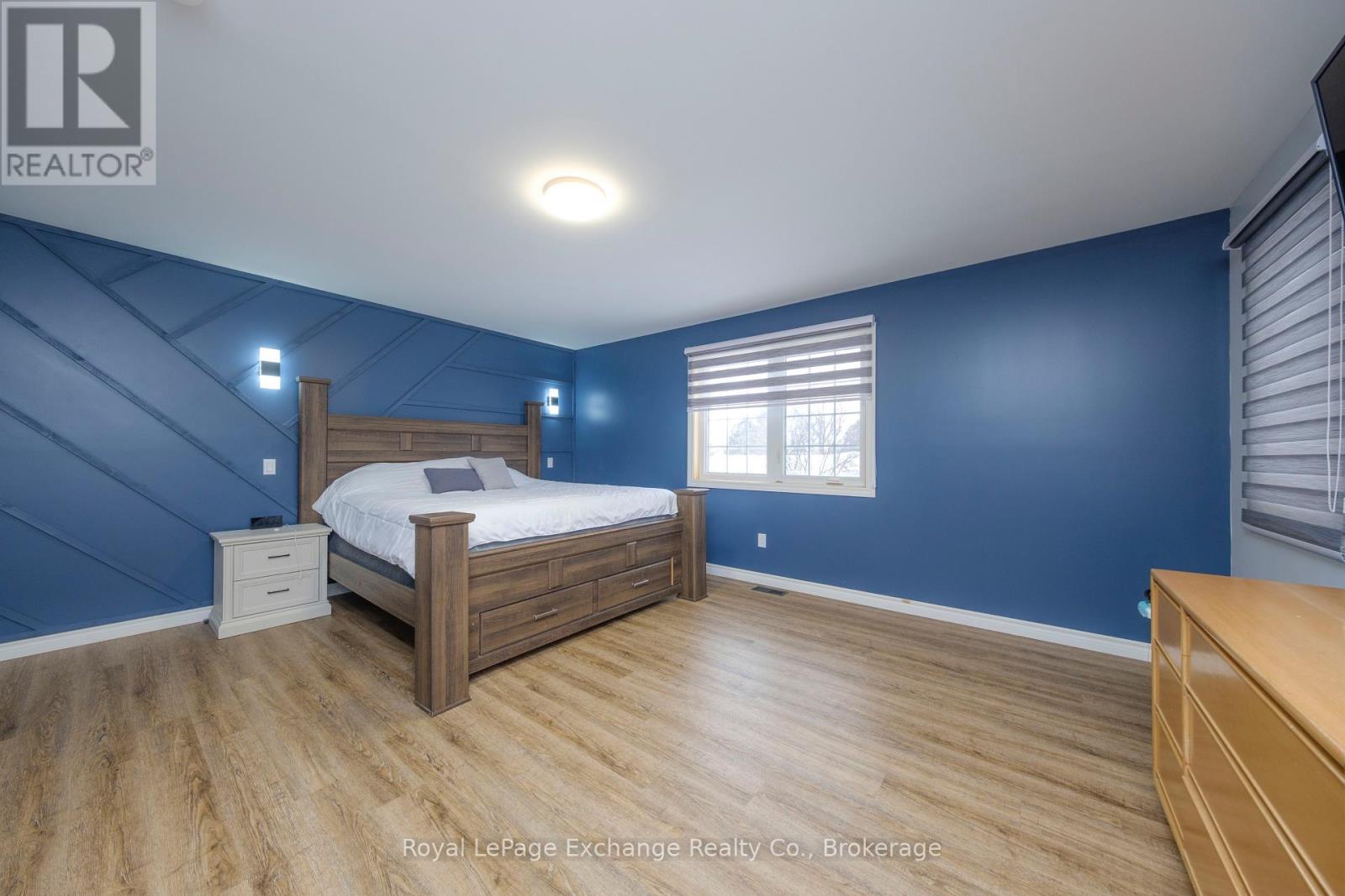 482 Wolsley Street, Huron-Kinloss (Lucknow), ON - Indoor Photo Showing Bedroom